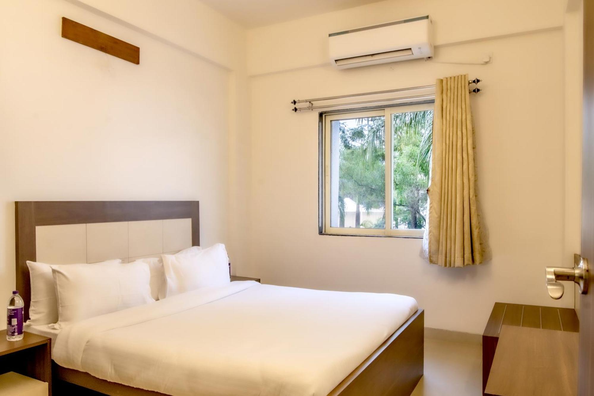 Sterling Stolen Heaven Lonavala Hotel Room photo
